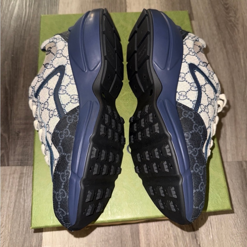 🆕 Gucci Rhyton Sneakers - Picture 6 of 12
